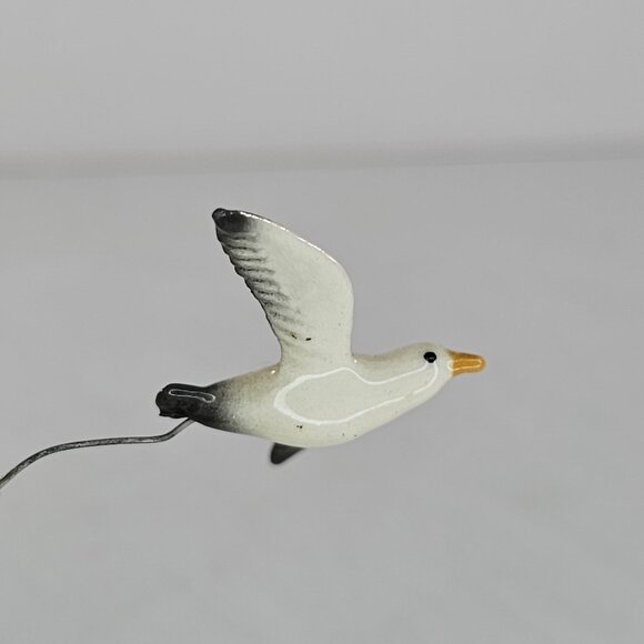Hagen Renaker Seagull Flying On Wire Miniature Figurine *Chip* - Picture 8 of 8